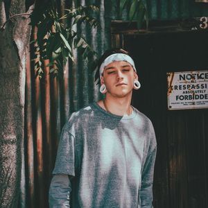 Meet your Posher, Devin